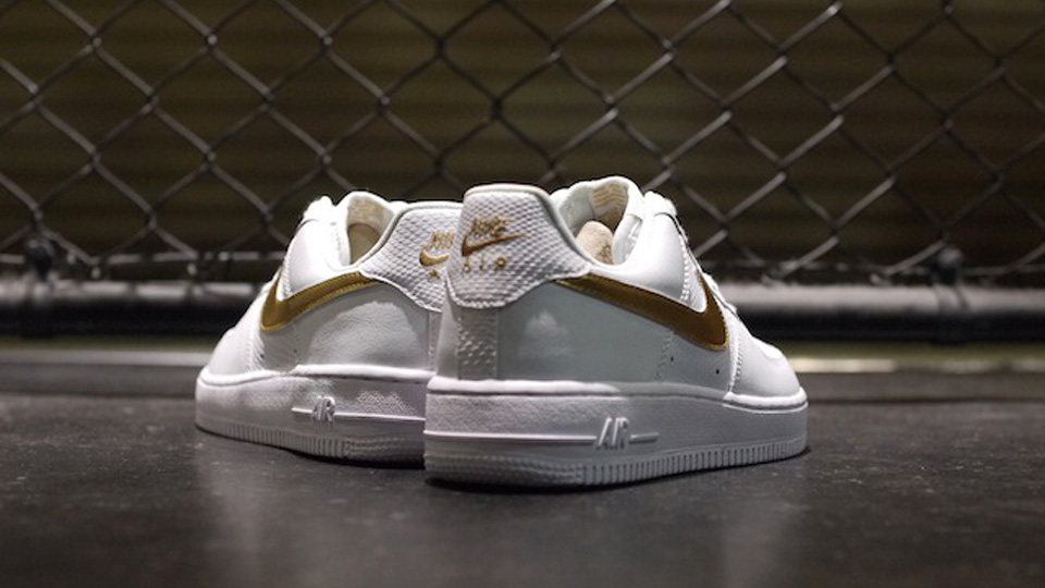 nike-air-force-1-low-white-metallic-gold-2 Nike Air Force 1 Low White Metallic Gold 2
