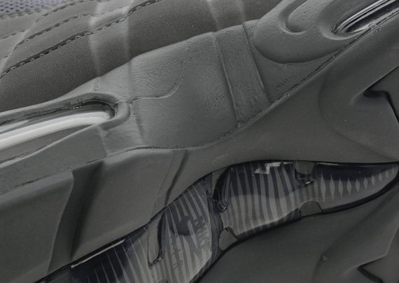 Nike Air Max 95 Grey Grey Obsidian 1
