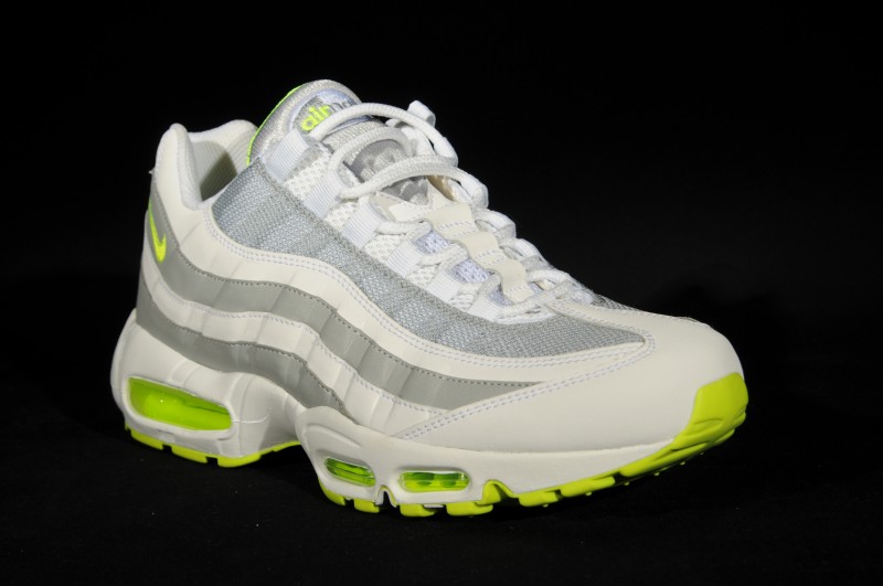 nike-air-max-95-white-wolf-grey-volt-2 Nike Air Max 95 White Wolf Grey Volt 2