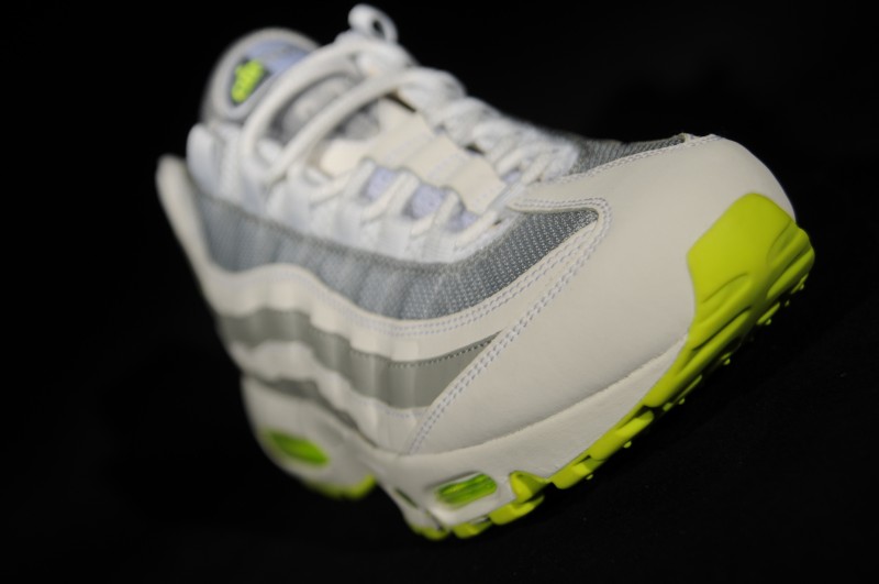 nike-air-max-95-white-wolf-grey-volt-5 Nike Air Max 95 White Wolf Grey Volt 5