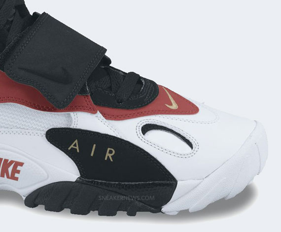 Nike air max speed turf white/metallic clearance gold-gym red-black