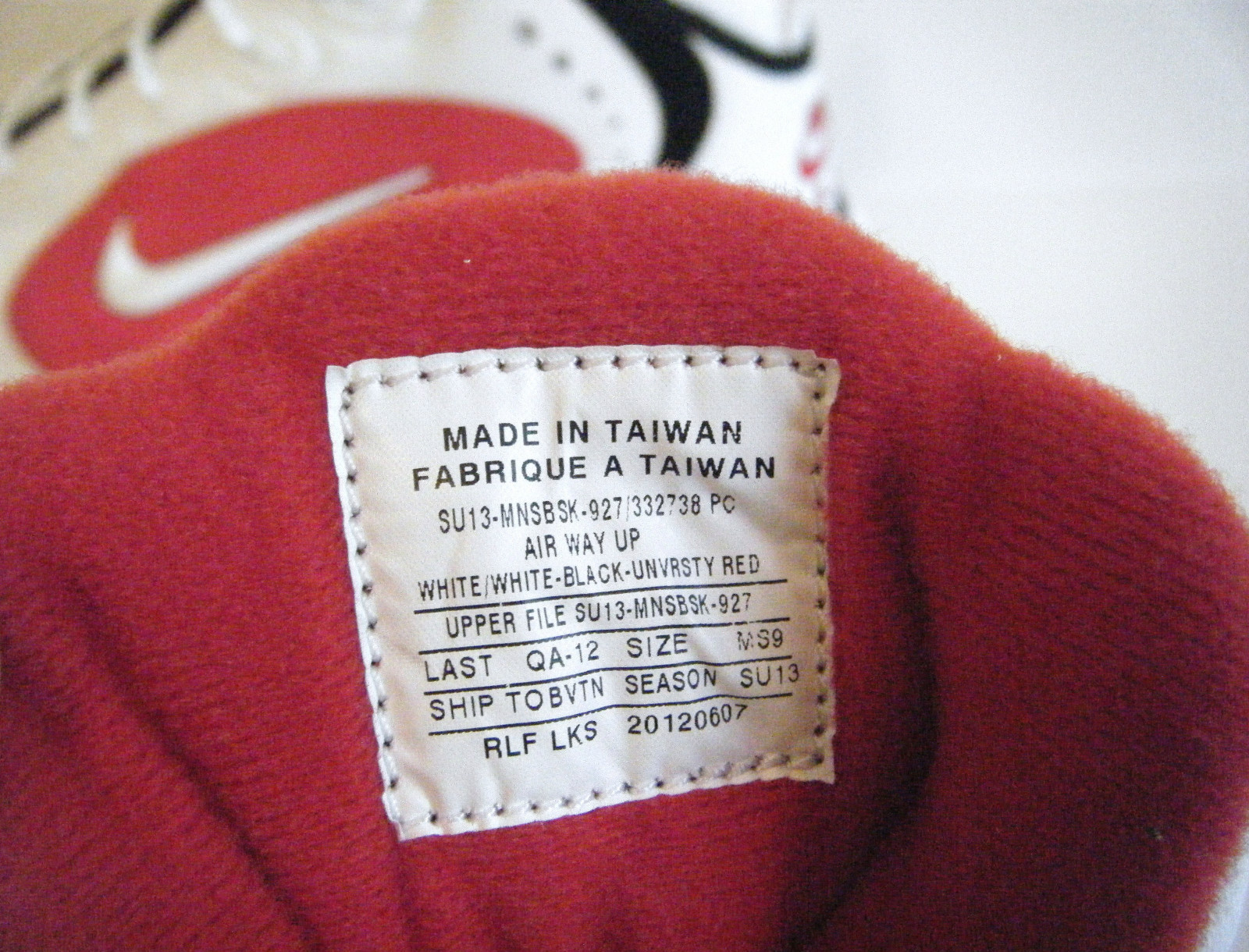 nike-air-way-up-white-black-university-red-01 Nike Air Way Up White Black University Red 01