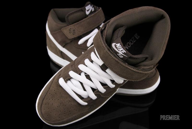 Nike Sb Dunk Mid Baroque Brown 01