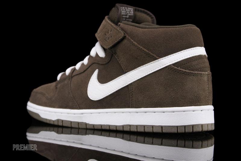 Nike Sb Dunk Mid Baroque Brown 02