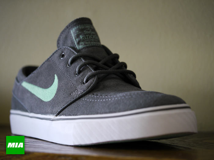 nike-zoom-stefan-janoski-dark-grey-medium-mint-2 Nike Zoom Stefan Janoski Dark Grey Medium Mint 2