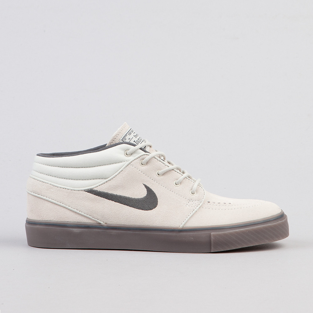 nike-zoom-stefan-janoski-mid-light-bone-anthracite-gum-1 Nike Zoom Stefan Janoski Mid Light Bone Anthracite Gum 1