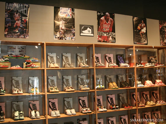 Sneaker News Visits ShoeZeum Las Vegas - SneakerNews.com