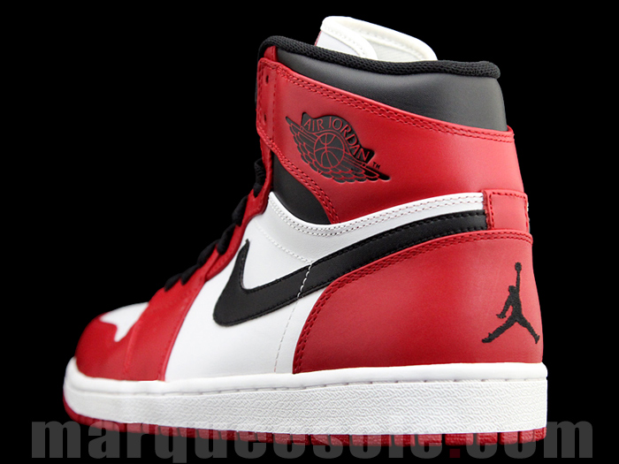 air-jordan-1-high-white-varsity-red-black-05 Air Jordan 1 High White Varsity Red Black 05