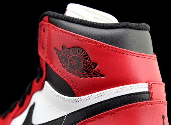 Air Jordan 1 High – White – Varsity Red – Black