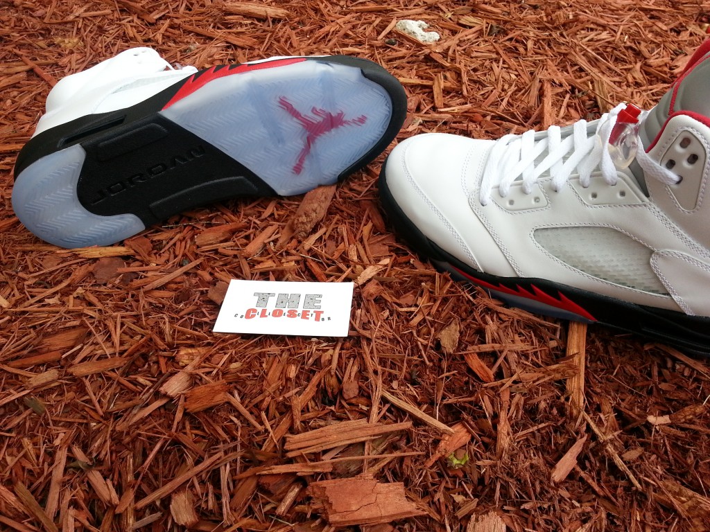 air-jordan-v-white-fire-red-black-5 Air Jordan V White Fire Red Black 5