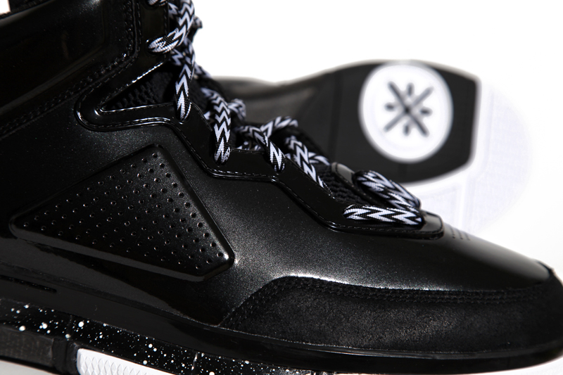 Dwyane Wade Li Ning Signature Sneaker 03