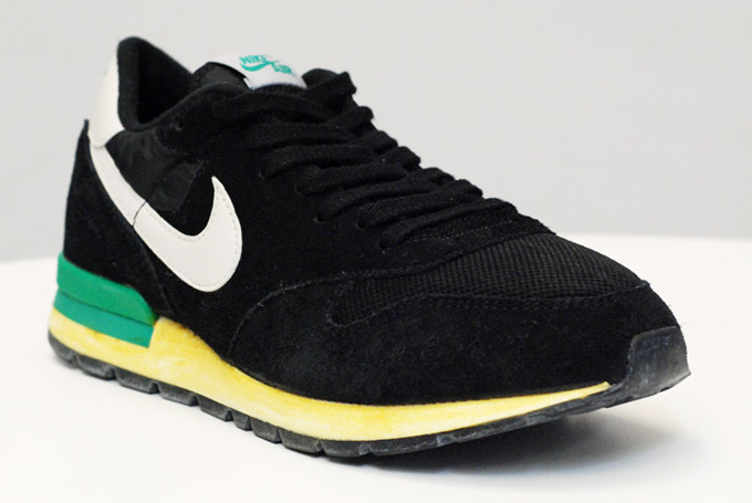 nike-air-epic-black-white-green-2 Nike Air Epic Black White Green 2