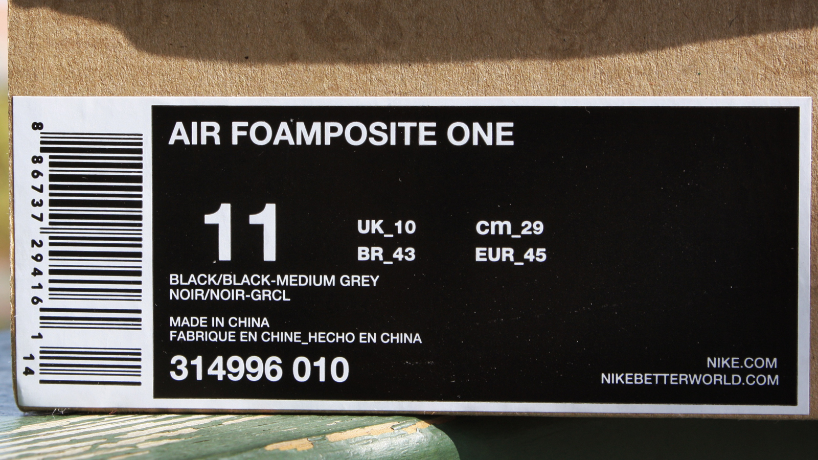 nike-air-foamposite-one-stealth-detailed-images-01 Nike Air Foamposite One Stealth Detailed Images 01