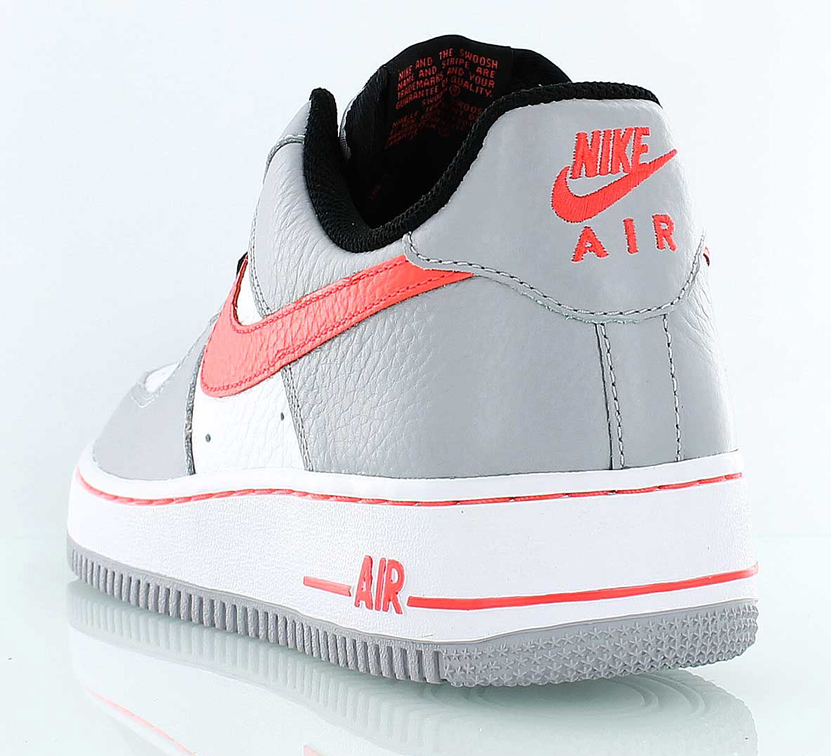 nike-air-force-1-low-grey-bright-crimson-4 Nike Air Force 1 Low Grey Bright Crimson 4