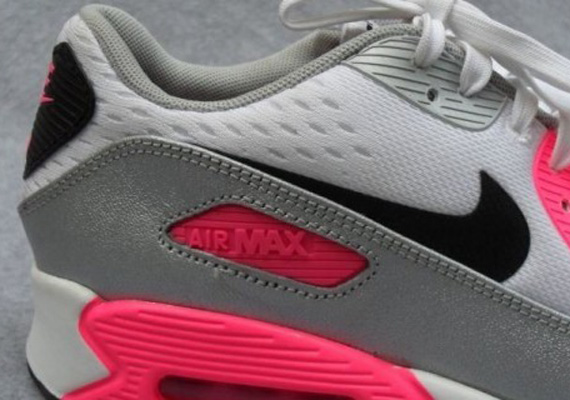 Nike Air Max 90 EM "Laser Pink"