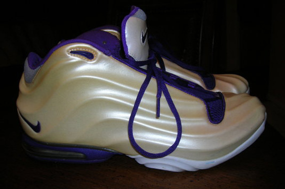 nike shoes released in 2001