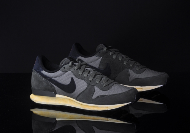 nike-air-solstice-medium-olive-black-cargo-khaki-sail-3 Nike Air Solstice Medium Olive Black Cargo Khaki Sail 3