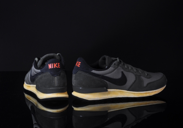 nike-air-solstice-medium-olive-black-cargo-khaki-sail-4 Nike Air Solstice Medium Olive Black Cargo Khaki Sail 4