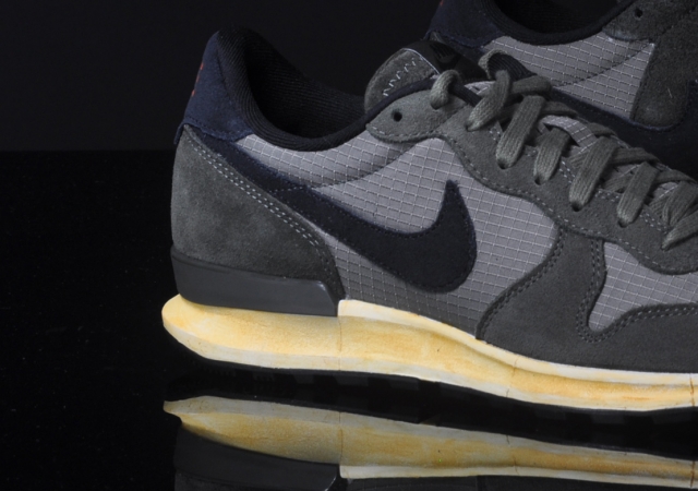 nike-air-solstice-medium-olive-black-cargo-khaki-sail-6 Nike Air Solstice Medium Olive Black Cargo Khaki Sail 6