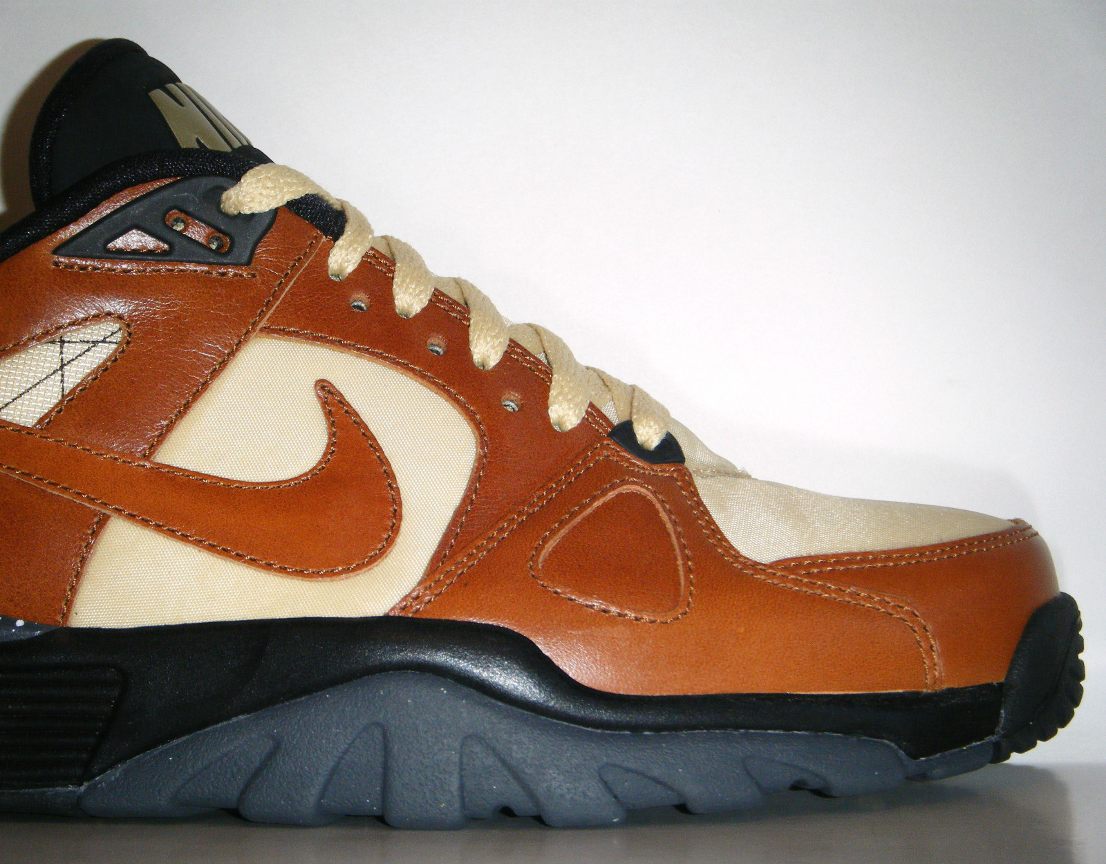 nike-air-trainer-classic-rustic-02 Nike Air Trainer Classic Rustic 02