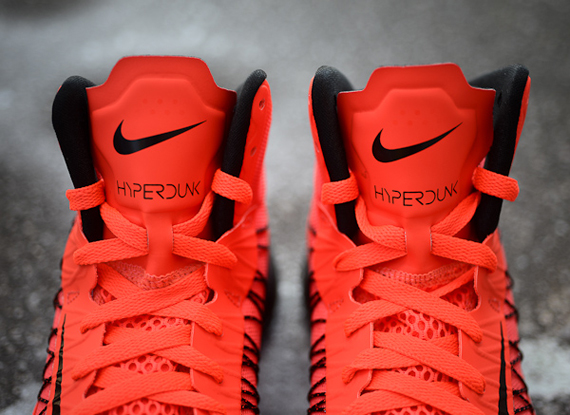 Nike Hyperdunk Crimson 1
