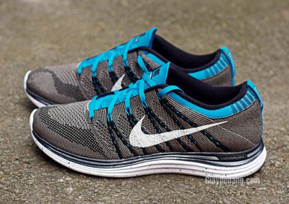 Nike Lunar Flyknit One Plus 02