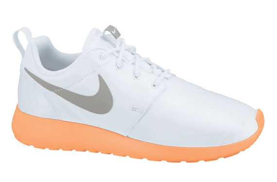 Nike women's roshe one premium shoes - black/white/orange best sale