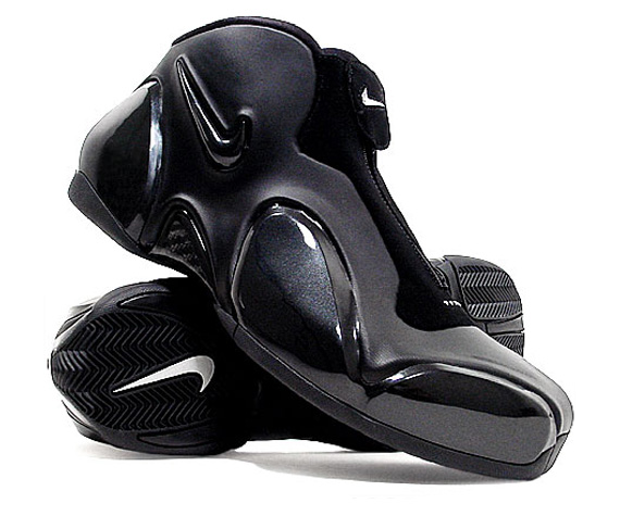 Nike Ultraposite Black Metallic Silver