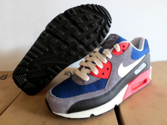 Nike WMNS Air Max 90 - Dark Royal - Charcoal - SneakerNews.com