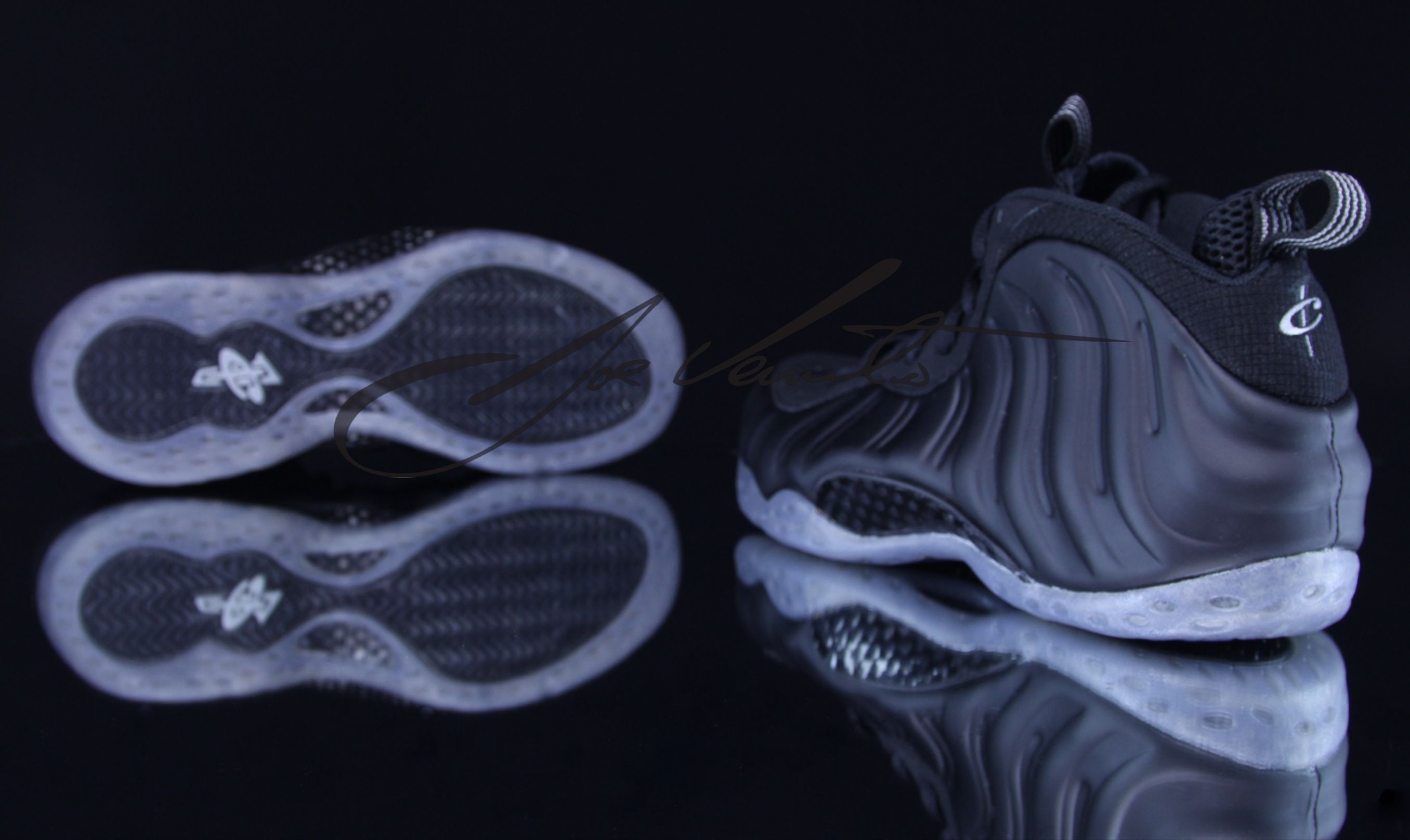 Stealth Nike Air Foamposite One Detailed Images 02