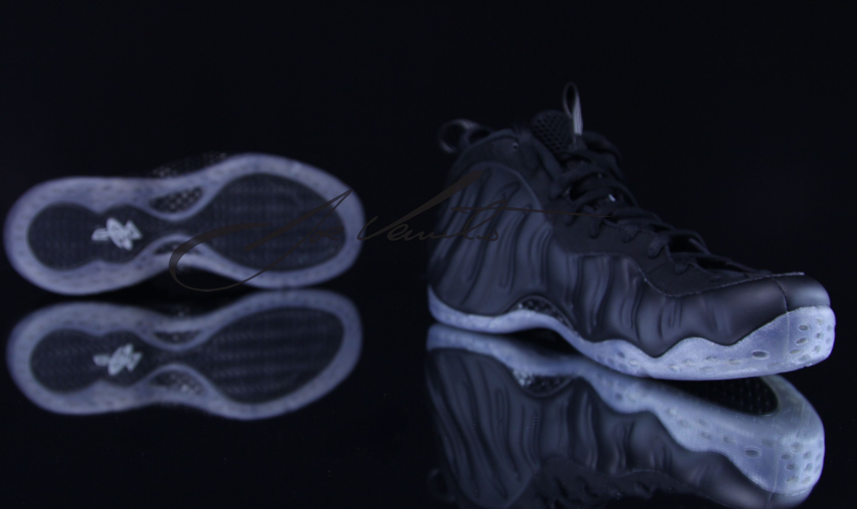 Stealth Nike Air Foamposite One Detailed Images 05