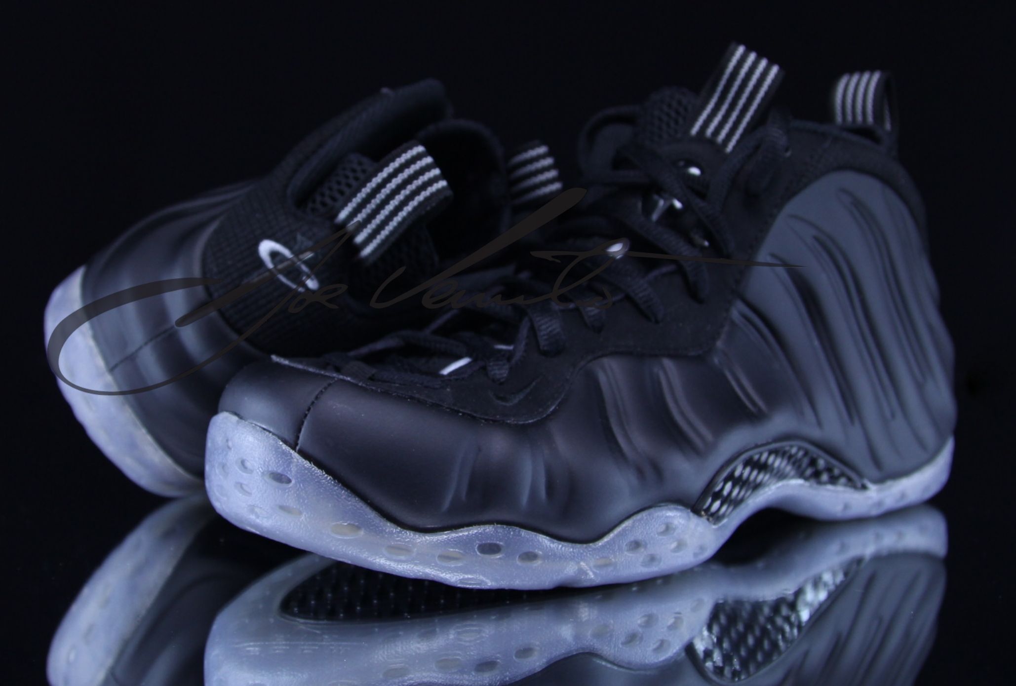 Stealth Nike Air Foamposite One Detailed Images 09