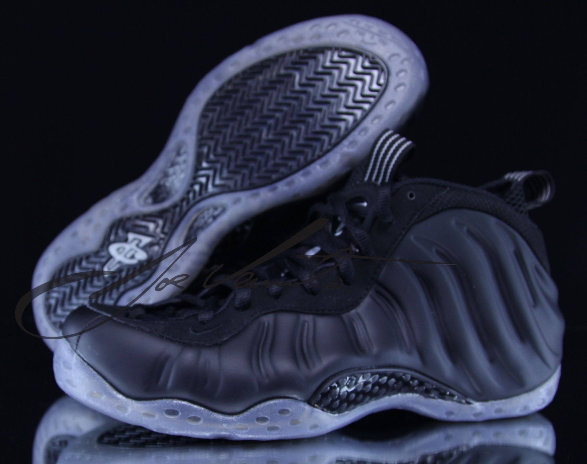 Stealth Nike Air Foamposite One Detailed Images 10