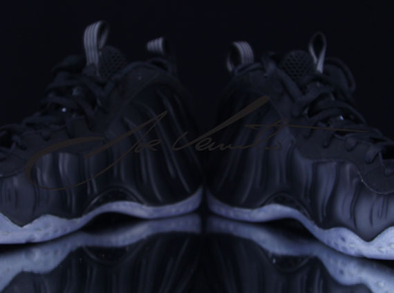 "Stealth" Nike Air Foamposite One - Detailed Images