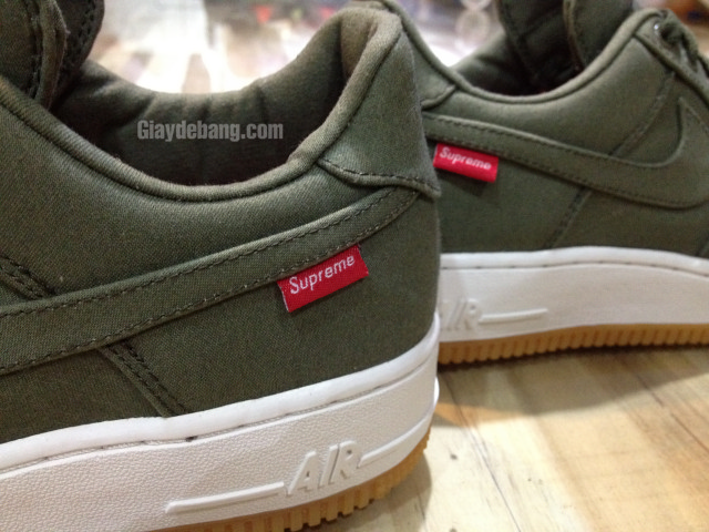 supreme-x-nike-air-force-1-low-olive-06 Supreme X Nike Air Force 1 Low Olive 06