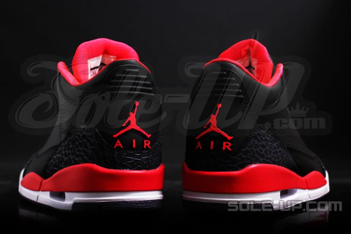 Air Jordan III "Bright Crimson"