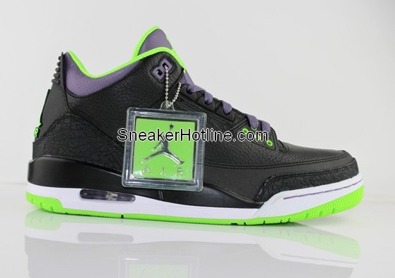 Air Jordan Iii Retro Black Purple Green 4