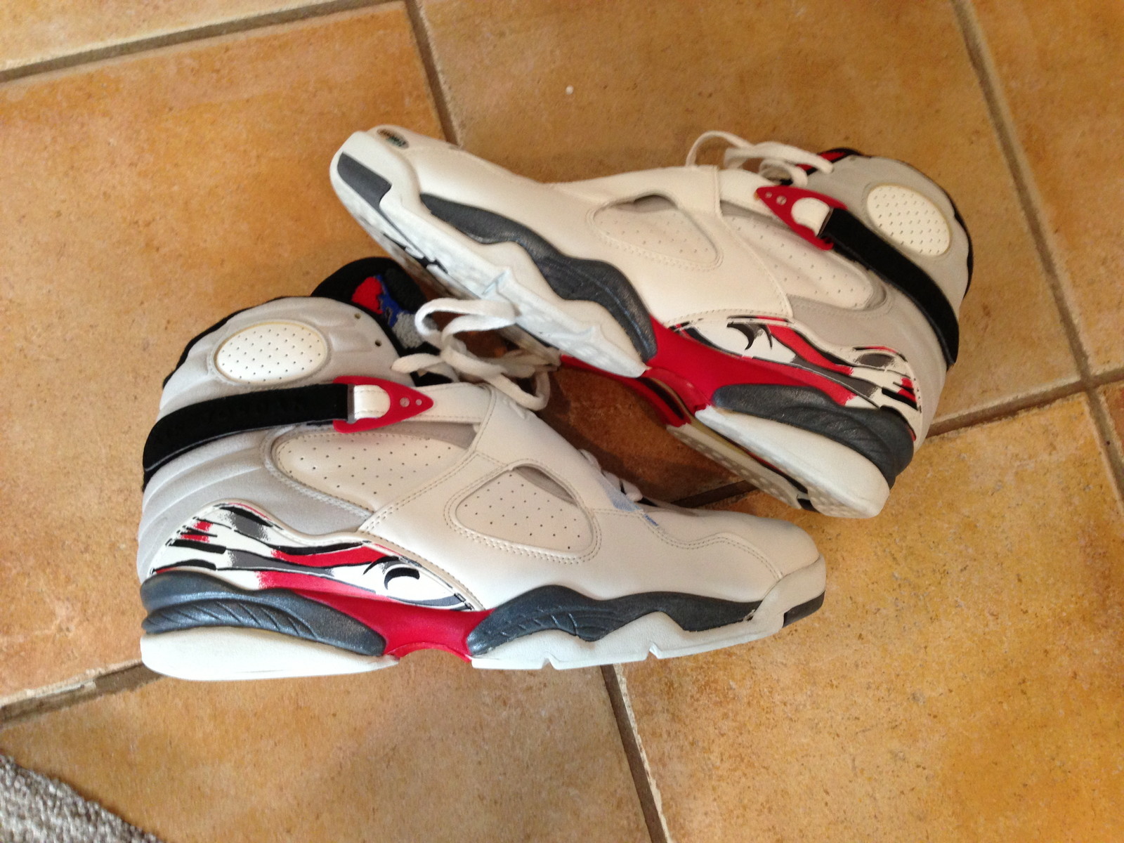 Air Jordan Viii Og 1993 Autographed Game Worn 11