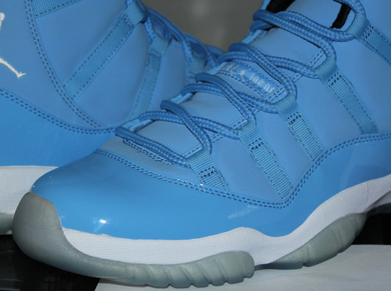 Air Jordan Xi Pantone University Blue White 4