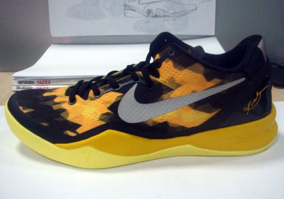 Kobe Viii Black Yellow Detail 6