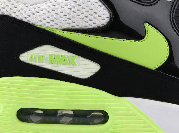 black and neon green air max 90