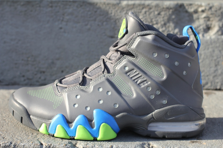 nike-air-max-barkley-dark-grey-photo-blue-action-green-available-1 Nike Air Max Barkley Dark Grey Photo Blue Action Green Available 1