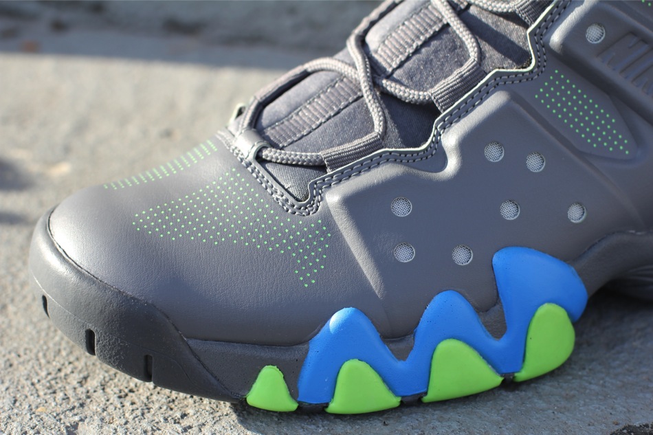 nike-air-max-barkley-dark-grey-photo-blue-action-green-available-3 Nike Air Max Barkley Dark Grey Photo Blue Action Green Available 3