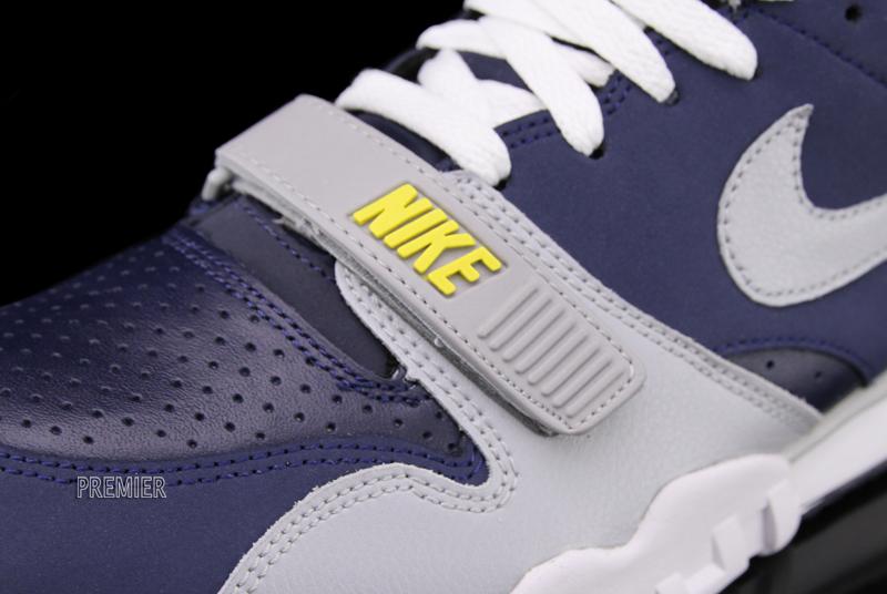 Nike Air Trainer Mid Premium Michigan Available 5