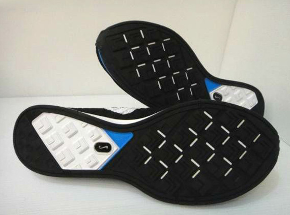 Nike Flyknit Trainer Black Blue White 3