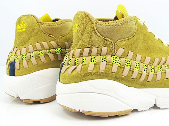 Nike Footscape Woven Chukka Yellow Suede Gum 1