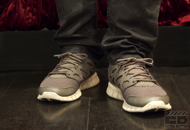 nike-free-run-2-woven-tz-available-3 Nike Free Run 2 Woven Tz Available 3