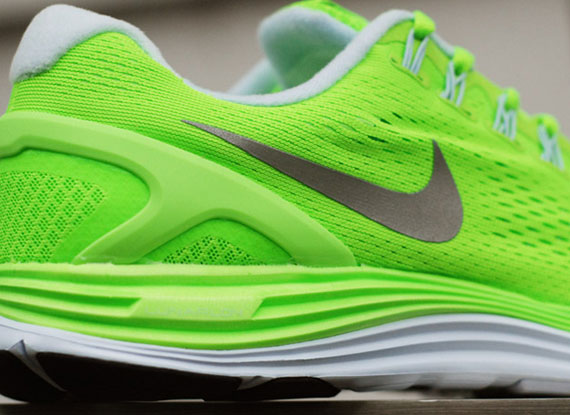 Nike LunarGlide+ 4 "Electric Green"