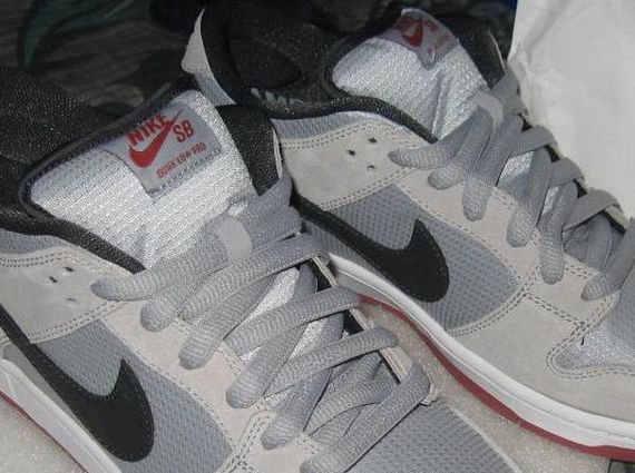 "Infrared" Nike SB Dunk Low - SneakerNews.com