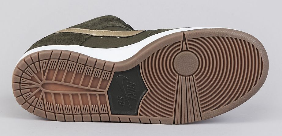 nike-sb-dunk-low-sequoia-metallic-zinc-02 Nike Sb Dunk Low Sequoia Metallic Zinc 02